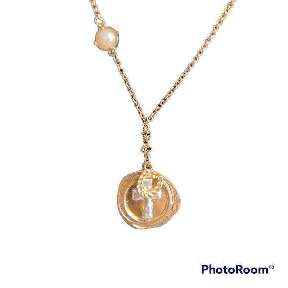 NWT- Chuns Fashion Gold Tone Cross Necklace Adjustable 16 to 20" - Picture 2 of 6